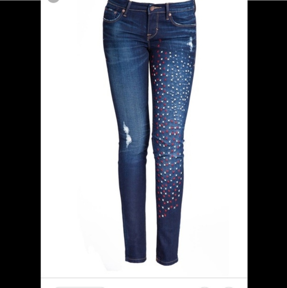 NWOT cult of individuality jeans